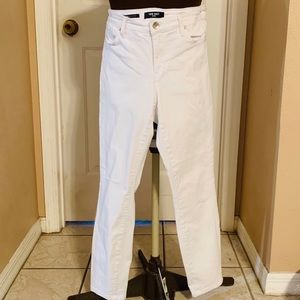 Nine West white skinny ankle jeans